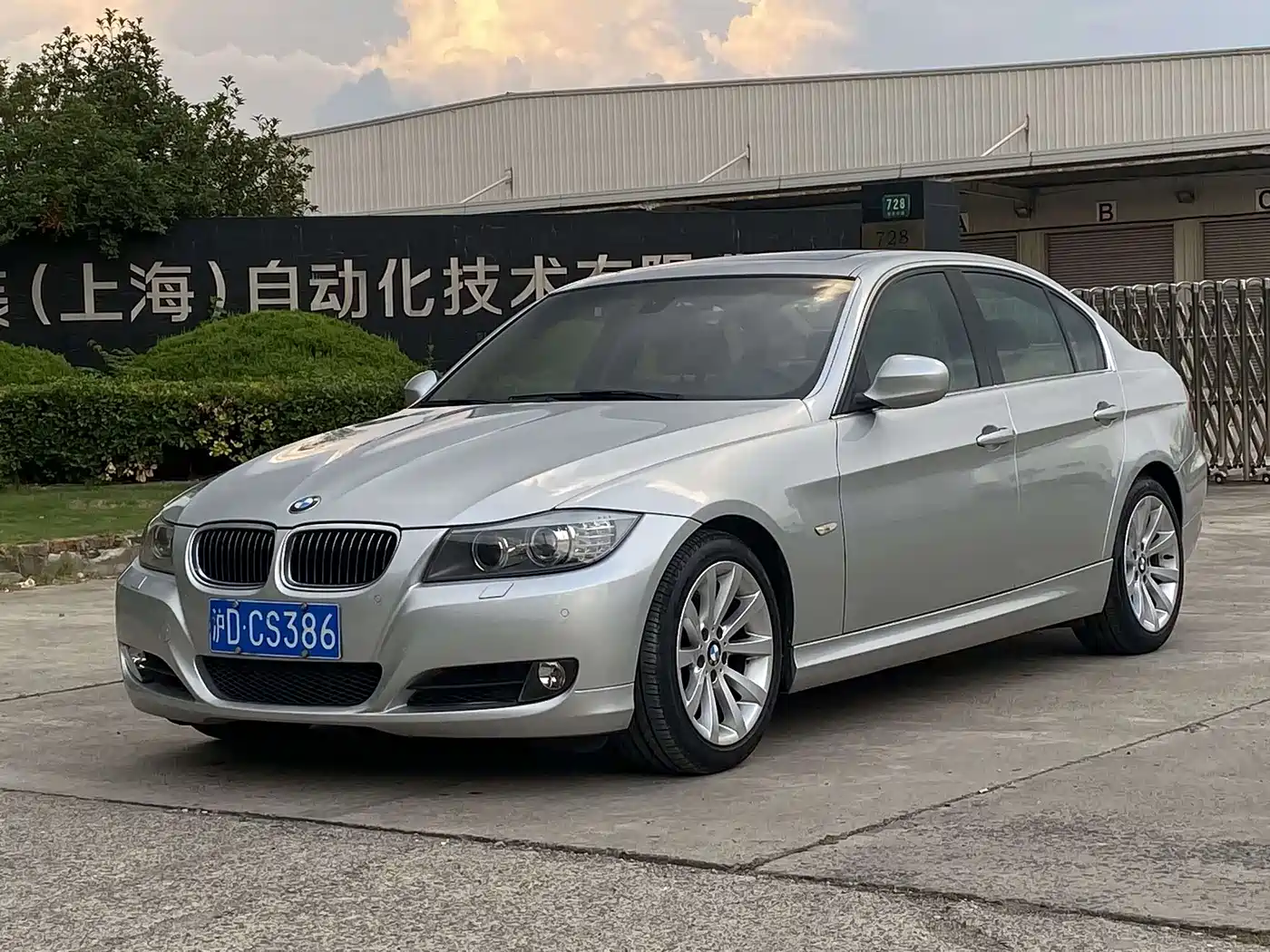 BMW 3 Series (Import) 2010 2010 325i Luxury
