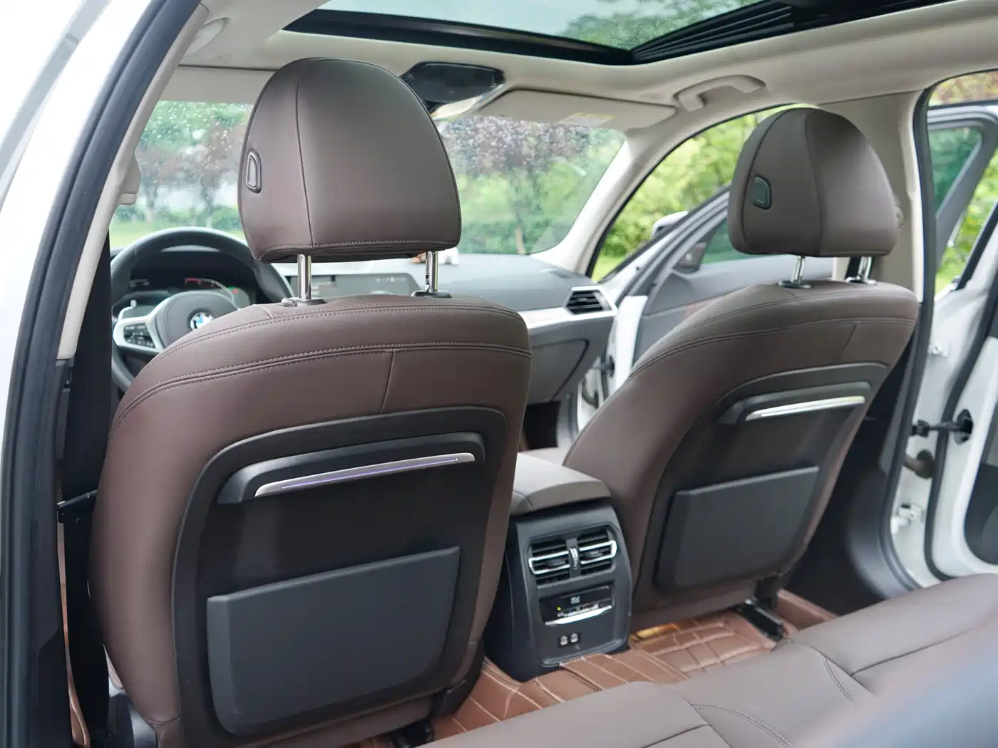 BMW 3 Series 2021 325Li M Sport Night Edition фото 14