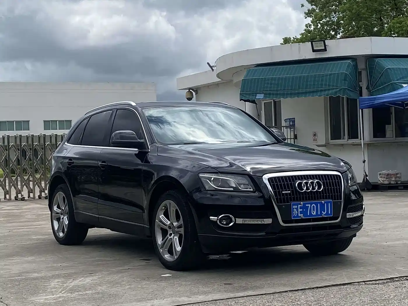 Audi Q5 2011 2012 2.0TFSI Luxury