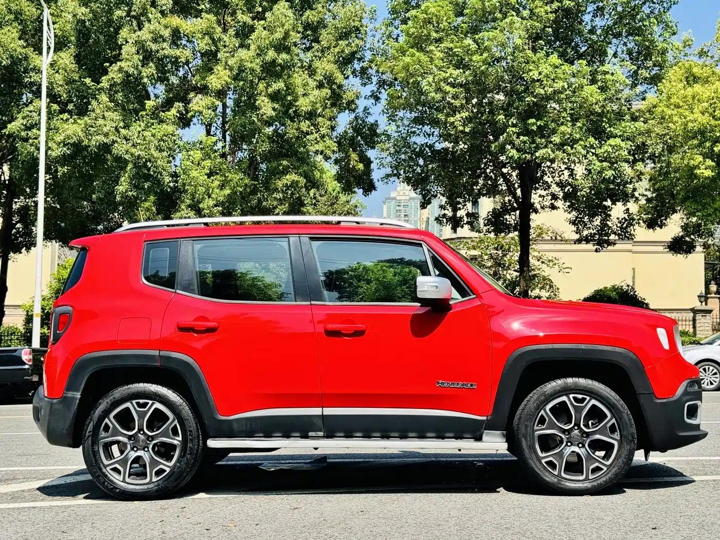 Photo 17 - Jeep Renegade