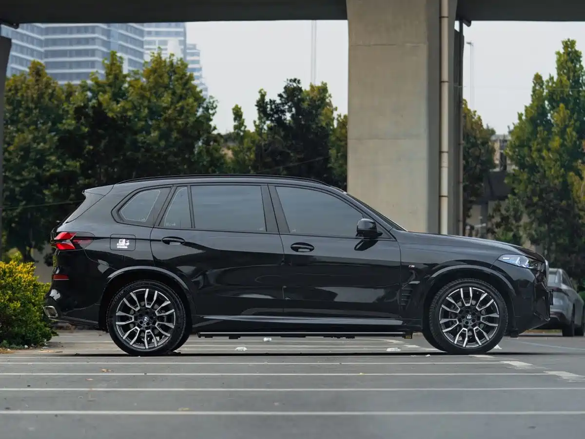 Photo 5 - BMW X5