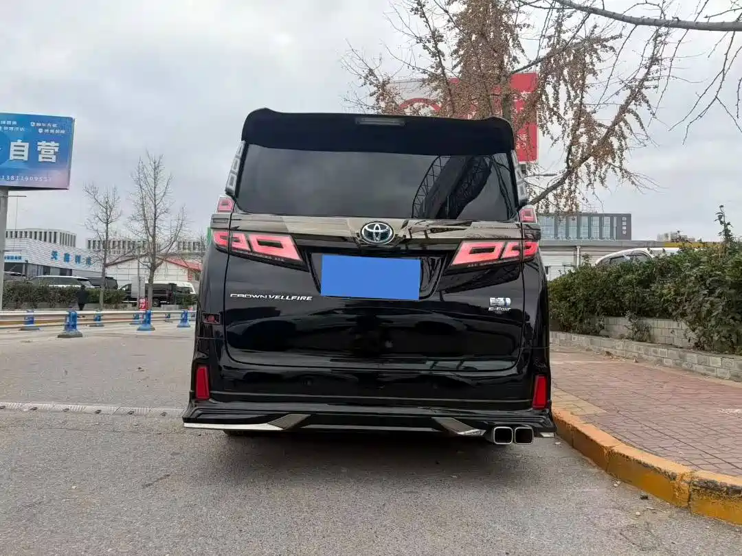Toyota Vellfire 2023 Crown Hybrid 2.5L HV Premium фото 6