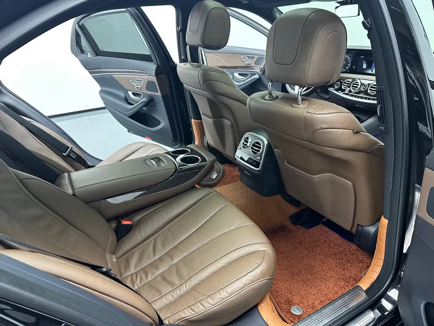 Mercedes-Benz S-Class 2020 S 350 L Business Edition Collector's Version фото 12