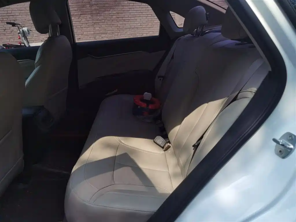 Buick Excelle 2019 15T DCT Connected Elite Type China VI фото 15