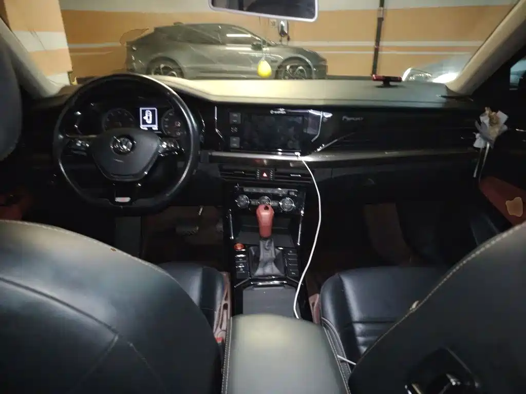 Фото 5 - Volkswagen Passat