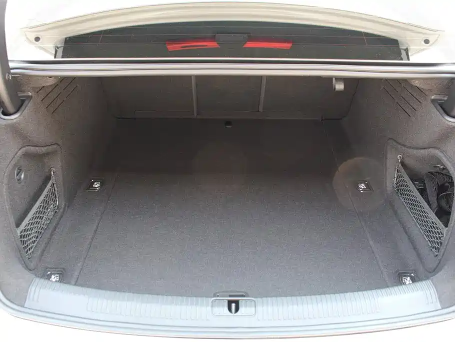 Audi A4L 2023 40 TFSI Luxury Sport фото 9