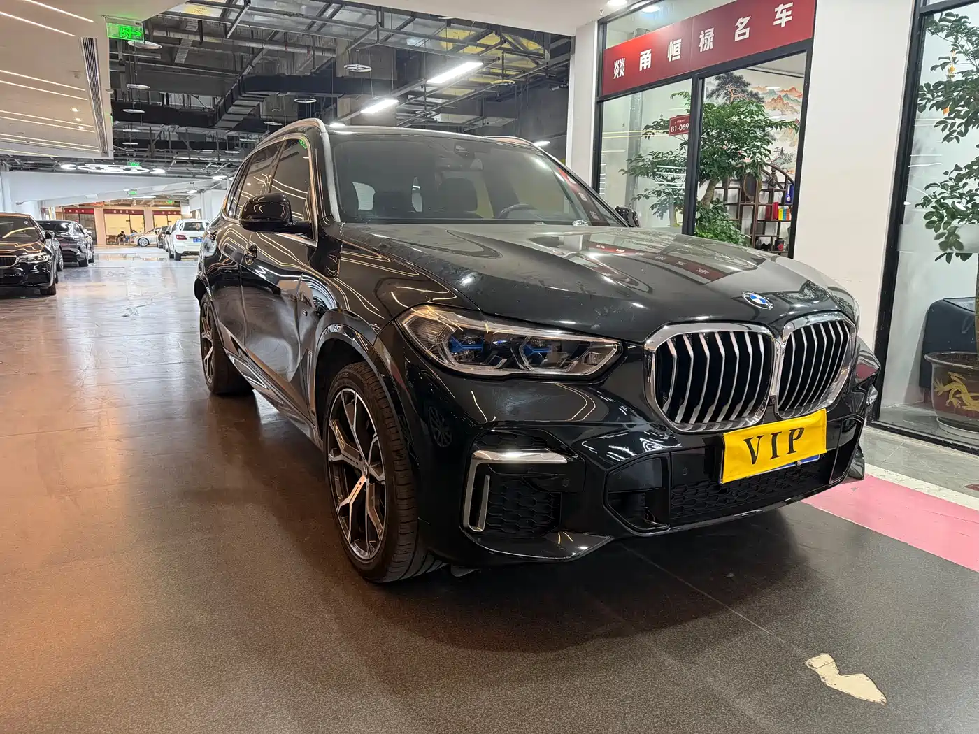 BMW X5 2022 xDrive 40Li Premium M Sport Package фото 3