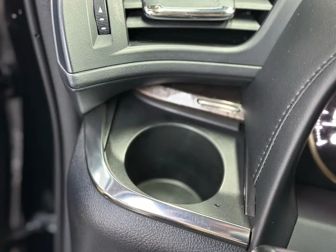 Toyota Alphard 2018 Facelift 3.5L Premium Edition фото 22