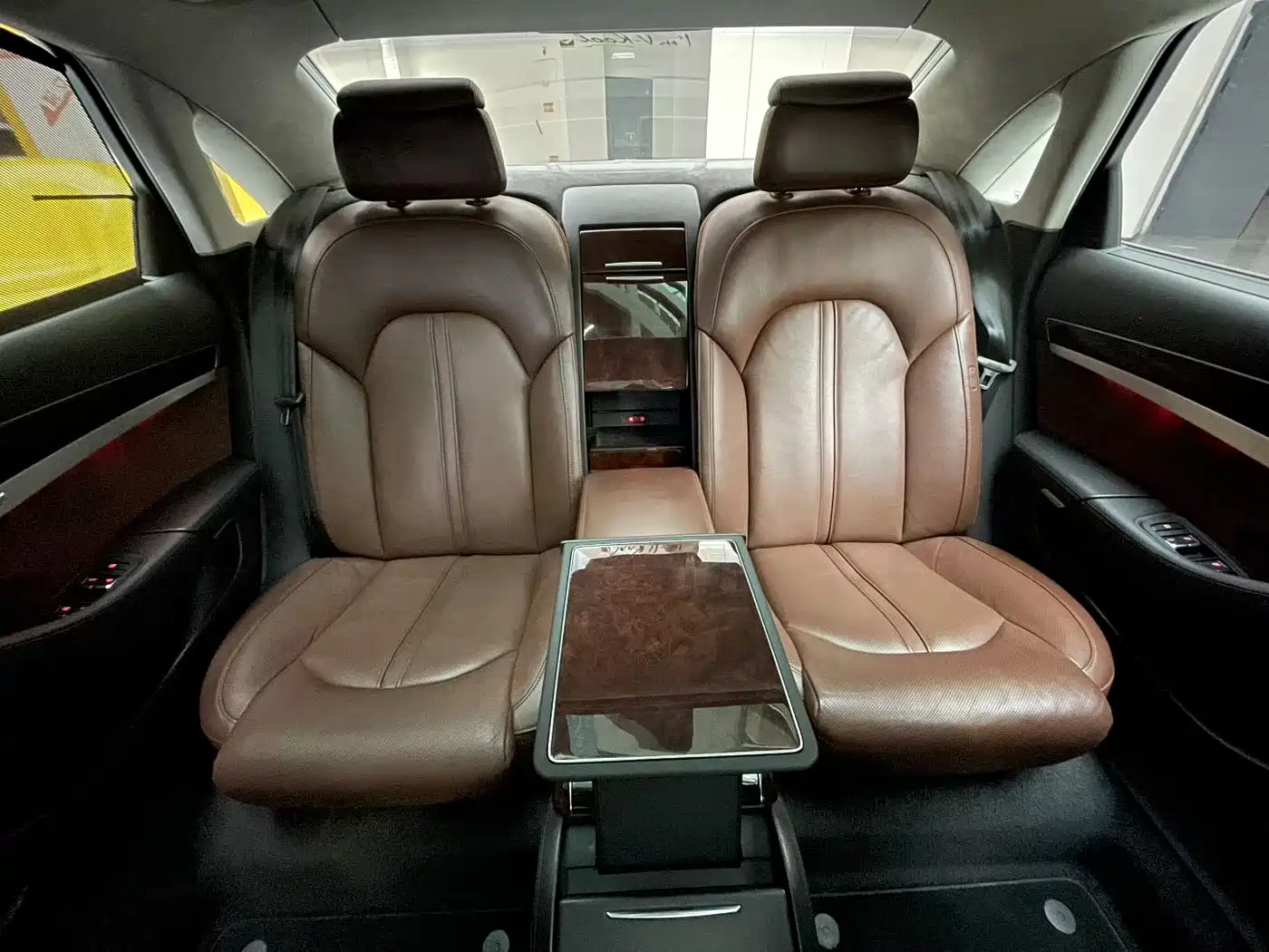 Audi A8 2012 A8L 6.3 FSI W12 quattro фото 8