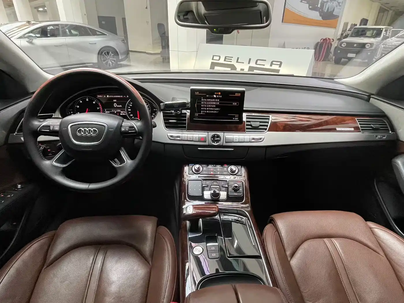 Audi A8 2012 A8L 6.3 FSI W12 quattro фото 7
