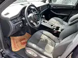 Photo 4 - Porsche Macan