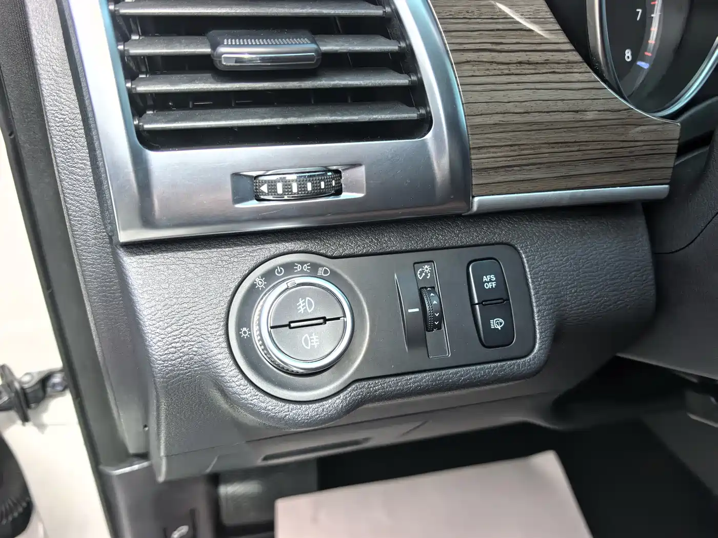 Haval H9 2016 2.0T 4WD Luxury 7-seater фото 16