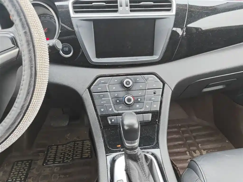 MG Roewe RX5 2016 2015 1.5TGI TST Luxury Edition