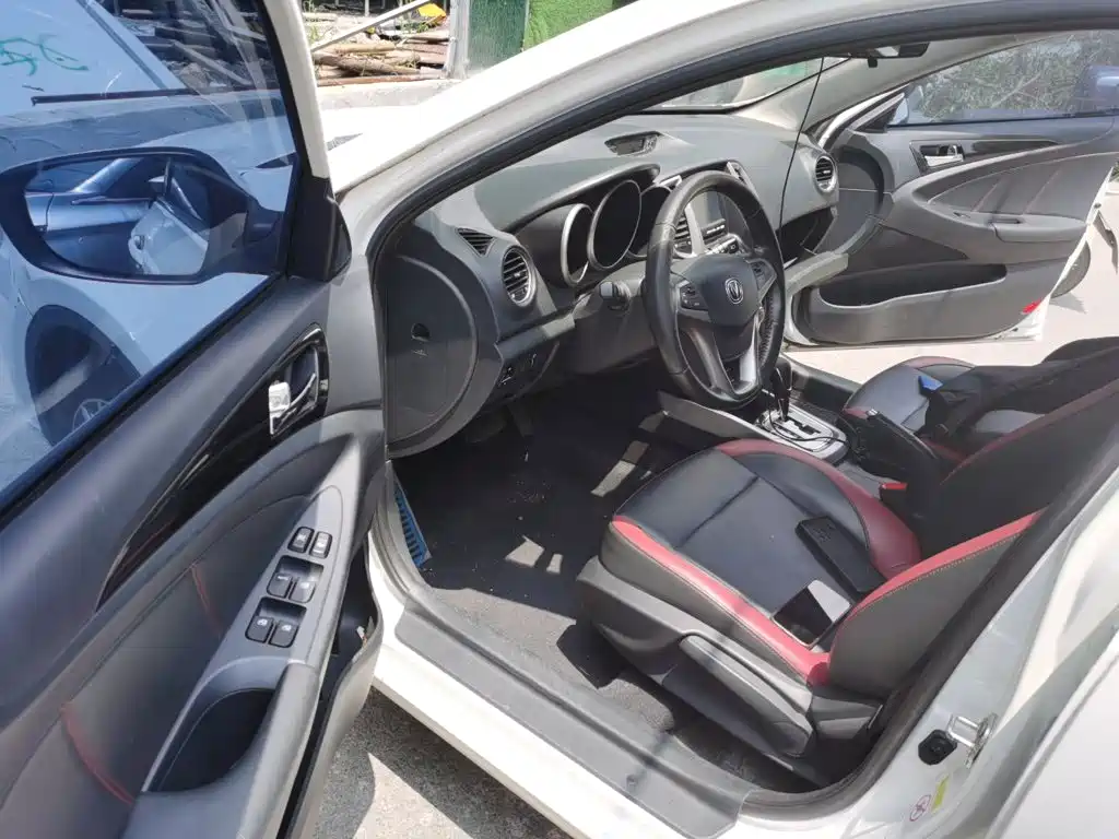 Photo 12 - Changan Eado XT