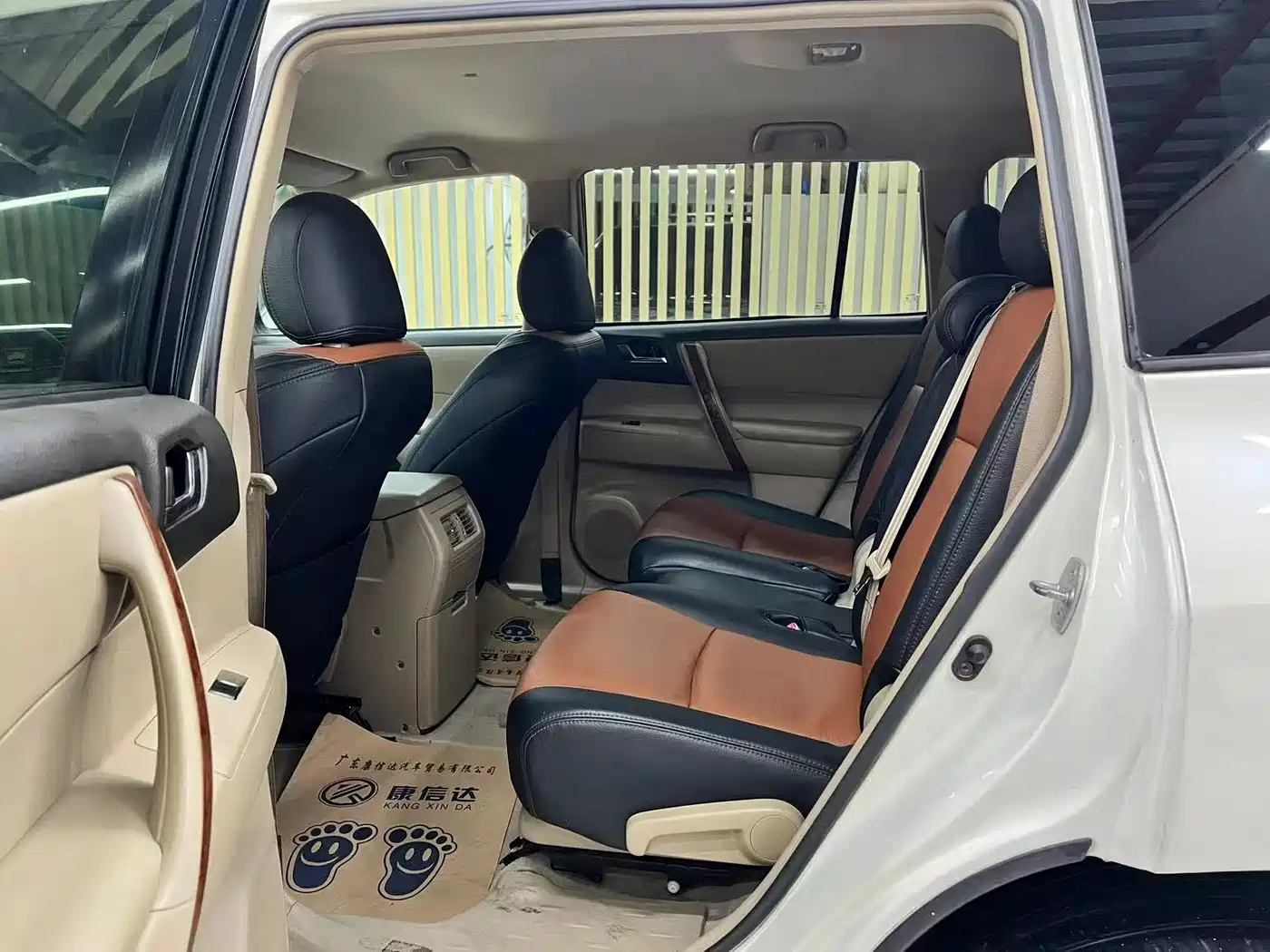 Фото 6 - Toyota Highlander