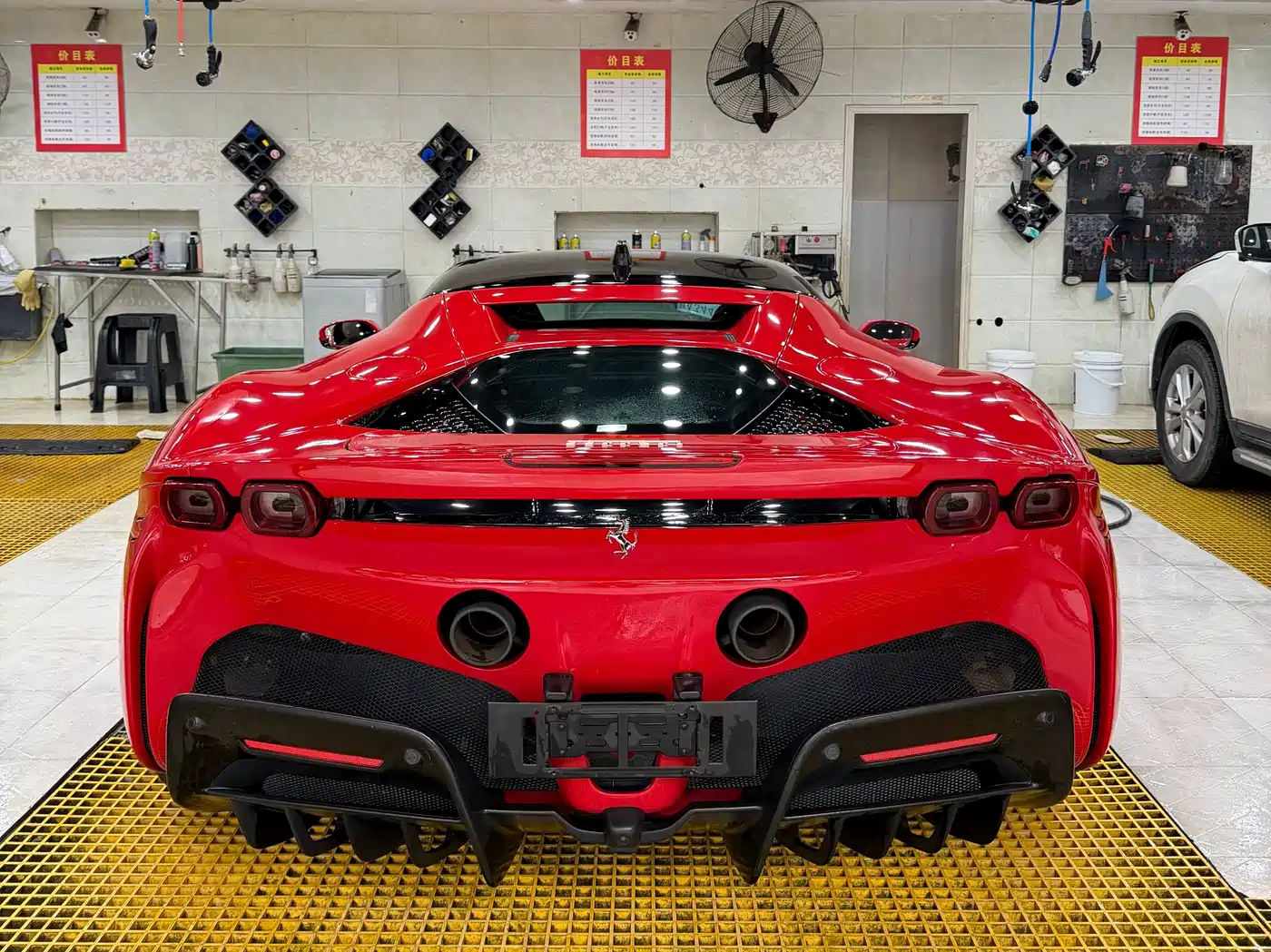 Ferrari SF90 2022 2020 3.9T V8 Stradale