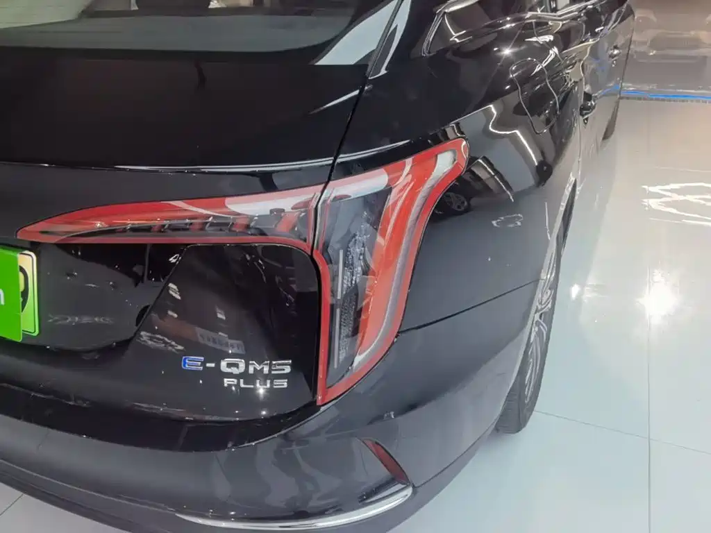 Hongqi E-QM5 2025 2024 Model 610km PLUS