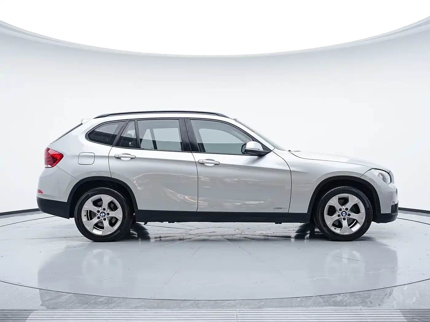 BMW X1 2013 2013 sDrive18i Fashion