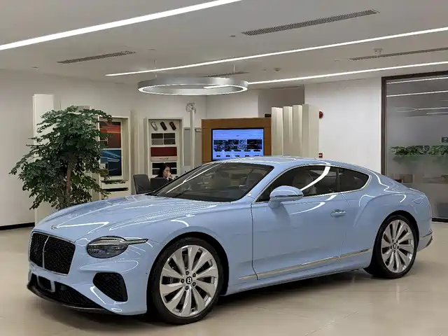  Bentley Continental Plug-in Hybrid 2026 GT Base Model
