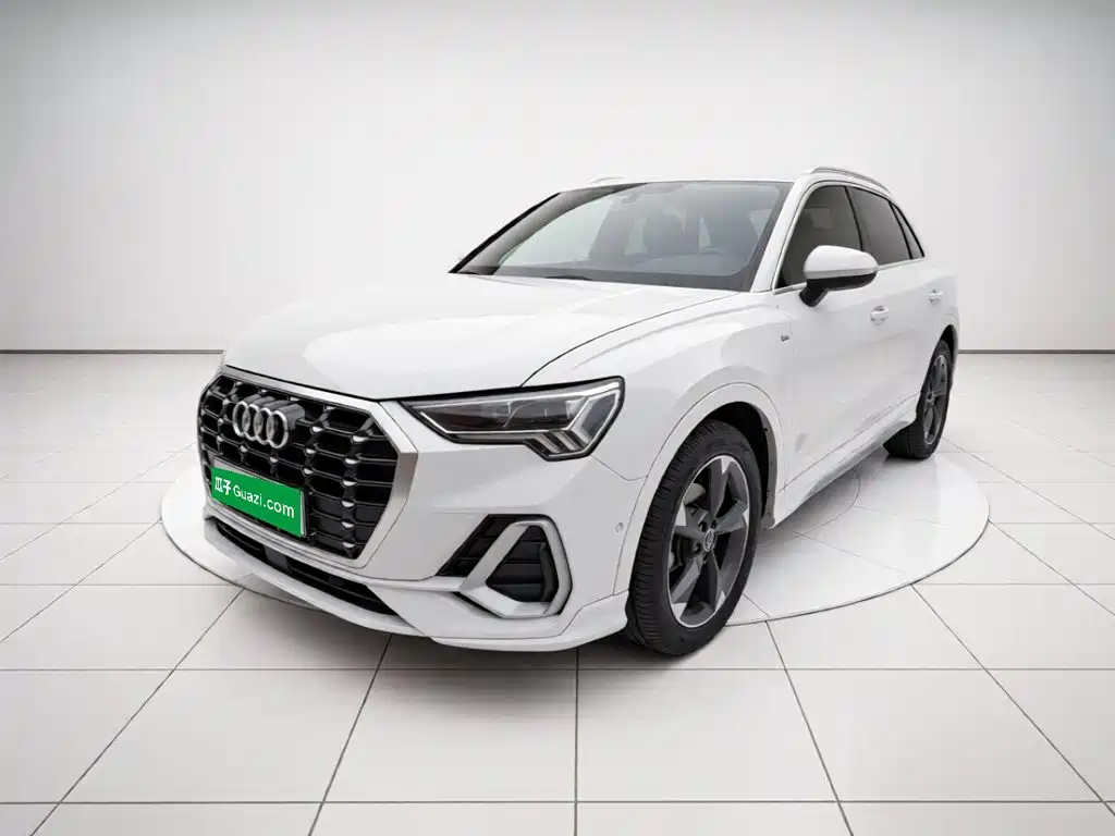 Фото 1 - Audi Q3