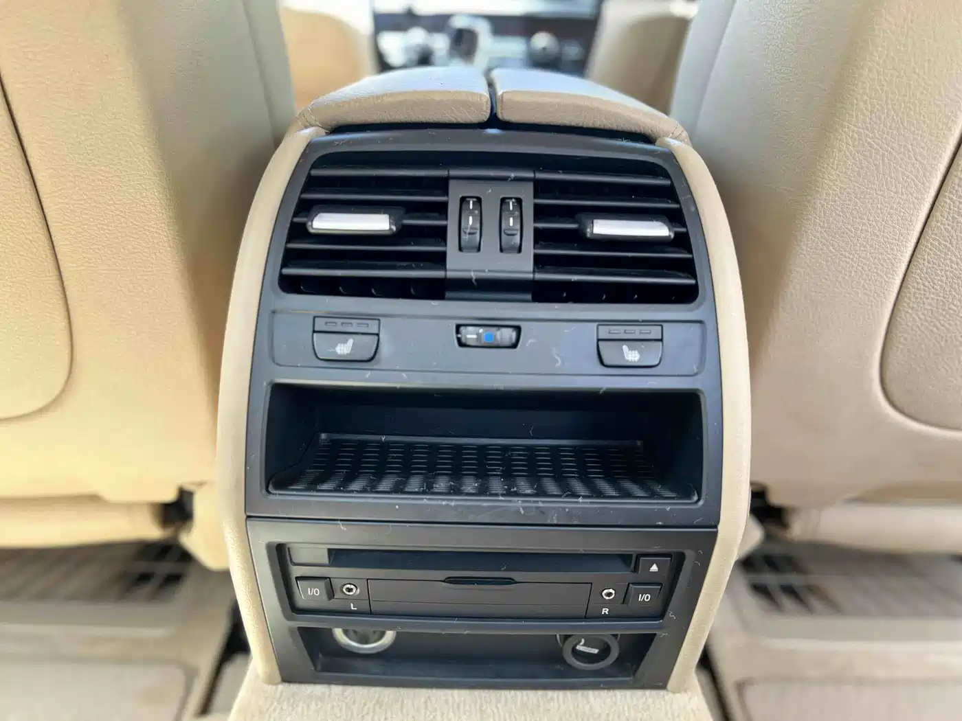 BMW 7 Series 2009 Model 740Li Leading Edition фото 19