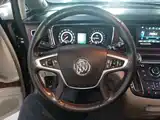 Photo 11 - Buick GL8