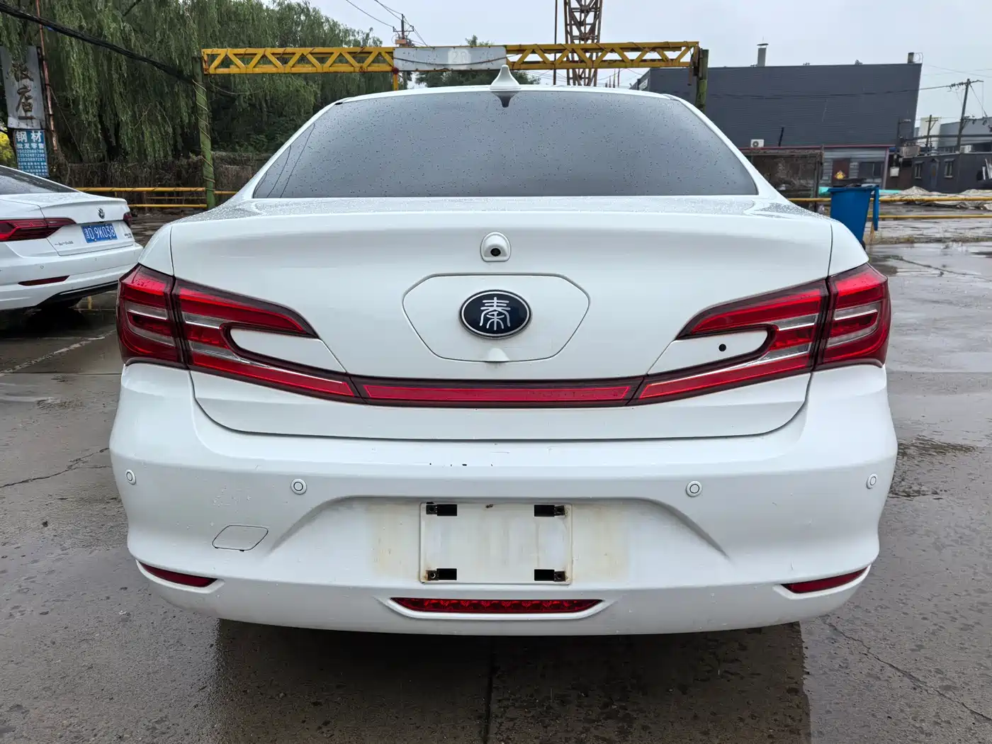 BYD Qin New Energy 2017 1.5T Premium Model фото 6
