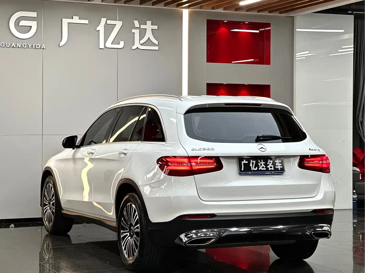 Mercedes-Benz GLC 2016 GLC 260 4MATIC Dynamic фото 24