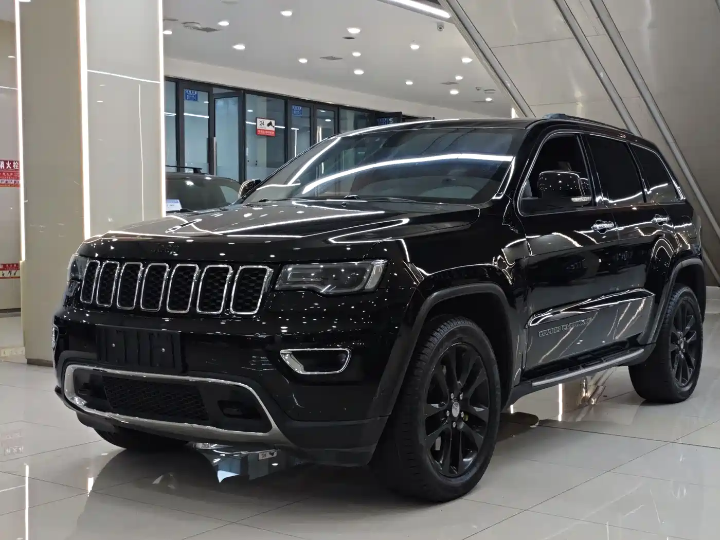 Jeep Grand Cherokee (Import) 2019 2017 3.0L Comfort Navigation Edition
