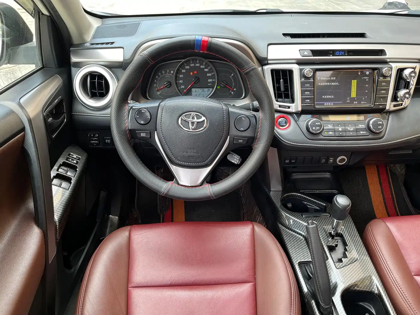 Toyota RAV4 Rongfang 2016 2.0L CVT 2WD Trend (China V) фото 14