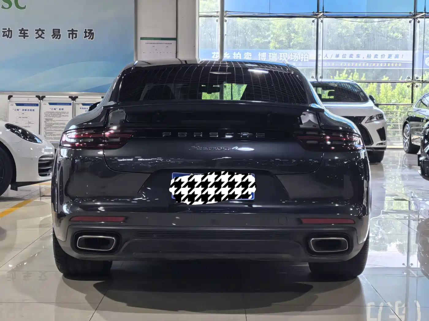 Porsche Panamera 2019 Panamera 4 Executive Long Wheelbase 2.9T фото 22
