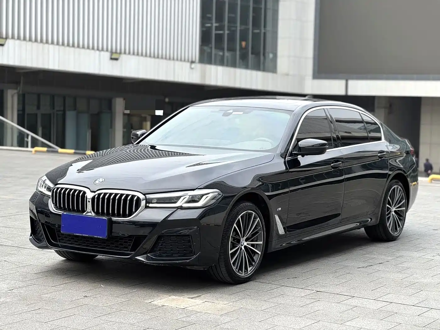 BMW 5 Series 2023 530Li Leading M Sport Package
