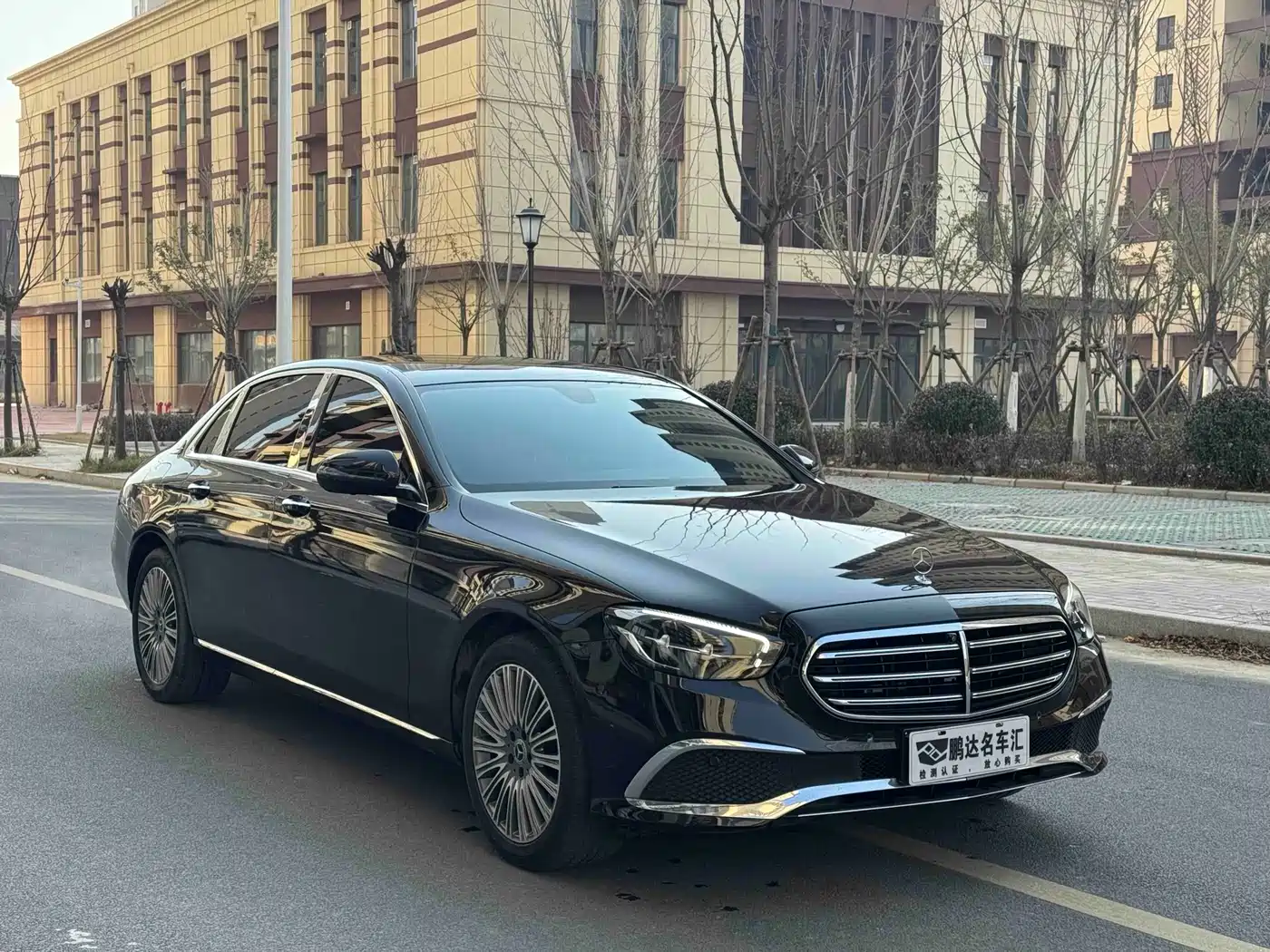 Mercedes-Benz E-Class 2021 E 300 L Fashion фото 3