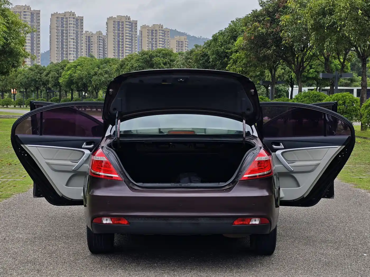Фото 12 - Geely Emgrand