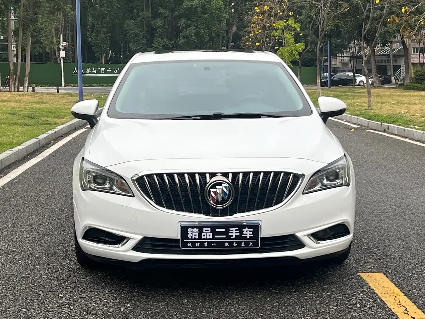 Buick Verano 2017 Sedan 15S Automatic Progressive фото 2