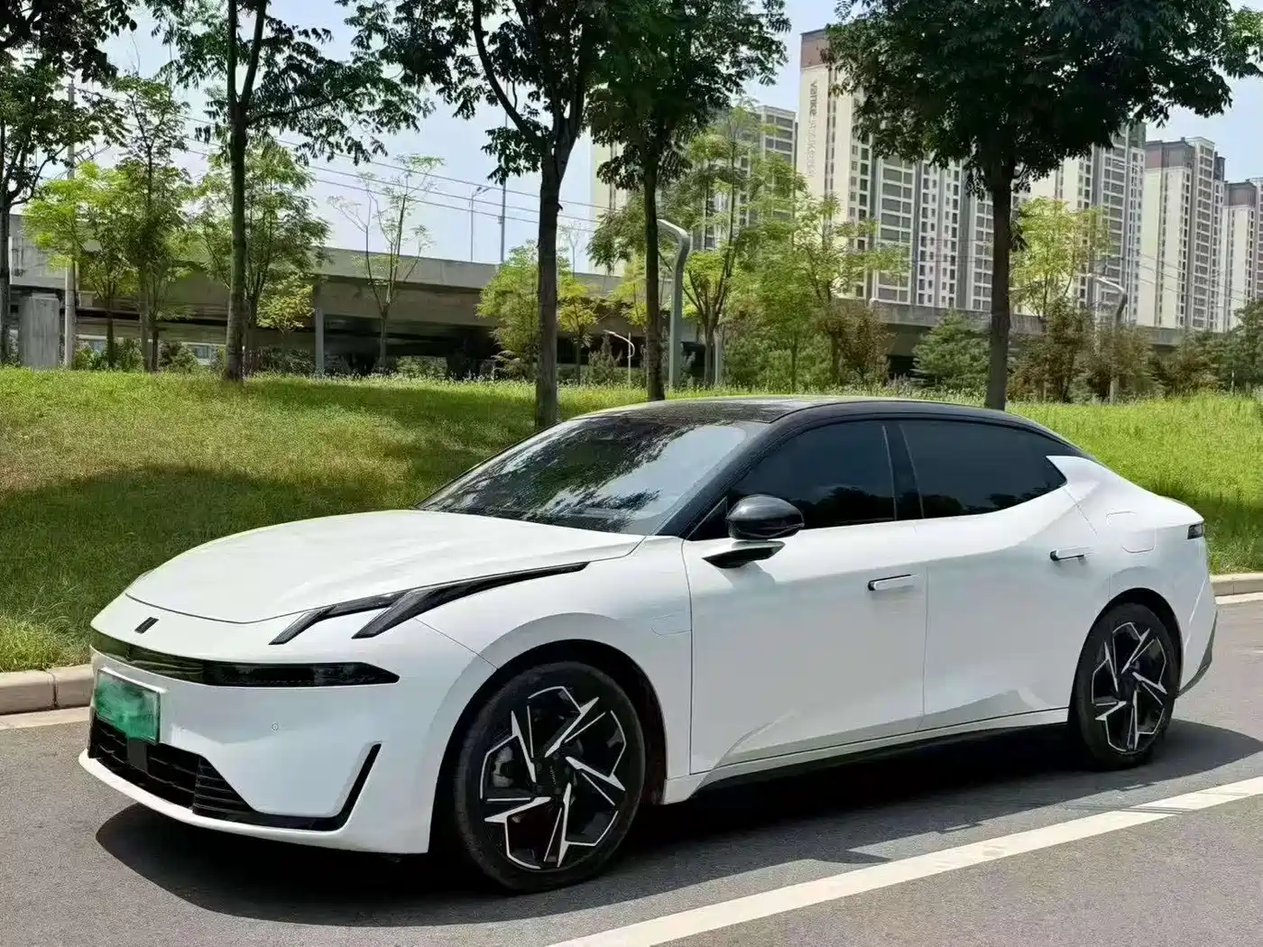Lynk & Co 07 EM-P 2024