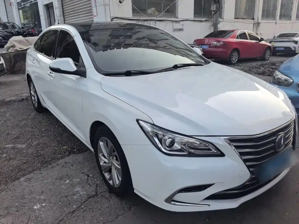 Changan Raeton CC 2019 2018 1.5T Manual Elegance Starry Sky Edition China V
