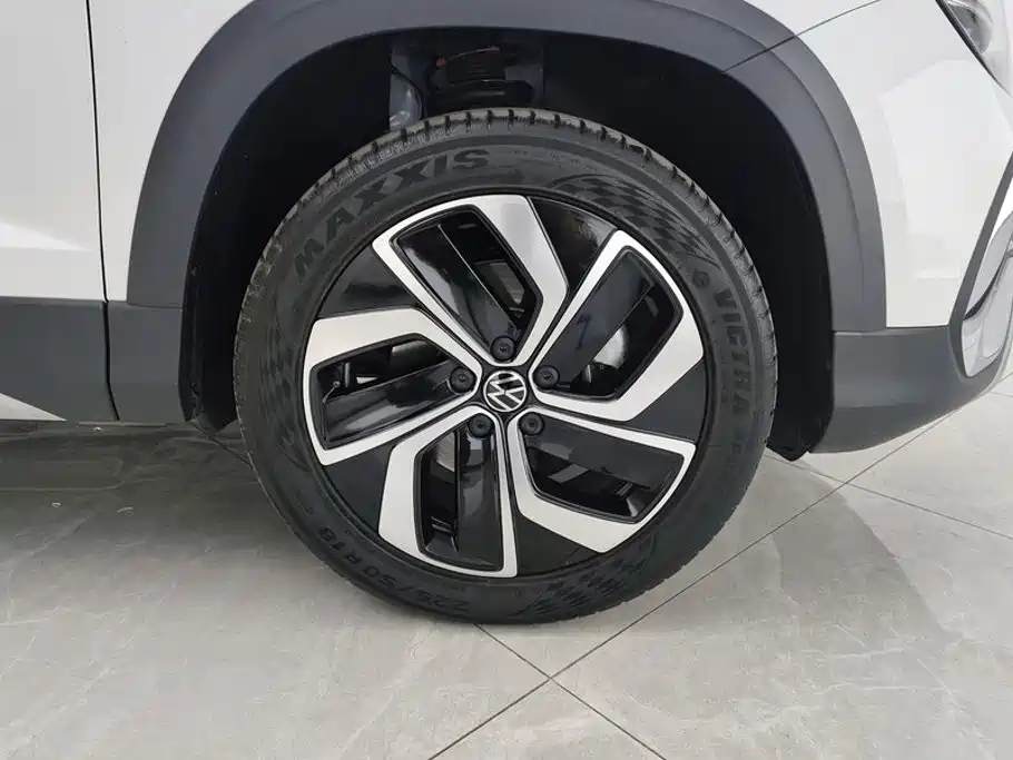 Volkswagen Tharu 2025 2024 300TSI 2WD Full Moon Edition