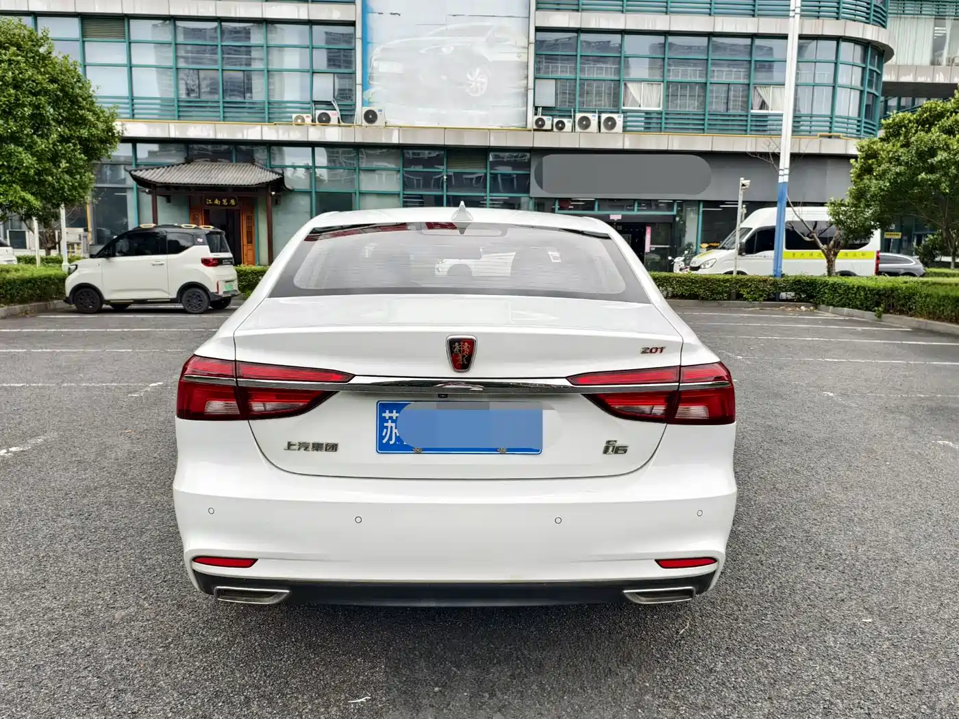 Фото 6 - Roewe i6