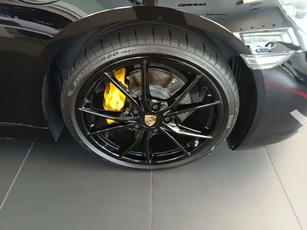 Porsche 718 2025 2022 Cayman 2.0T
