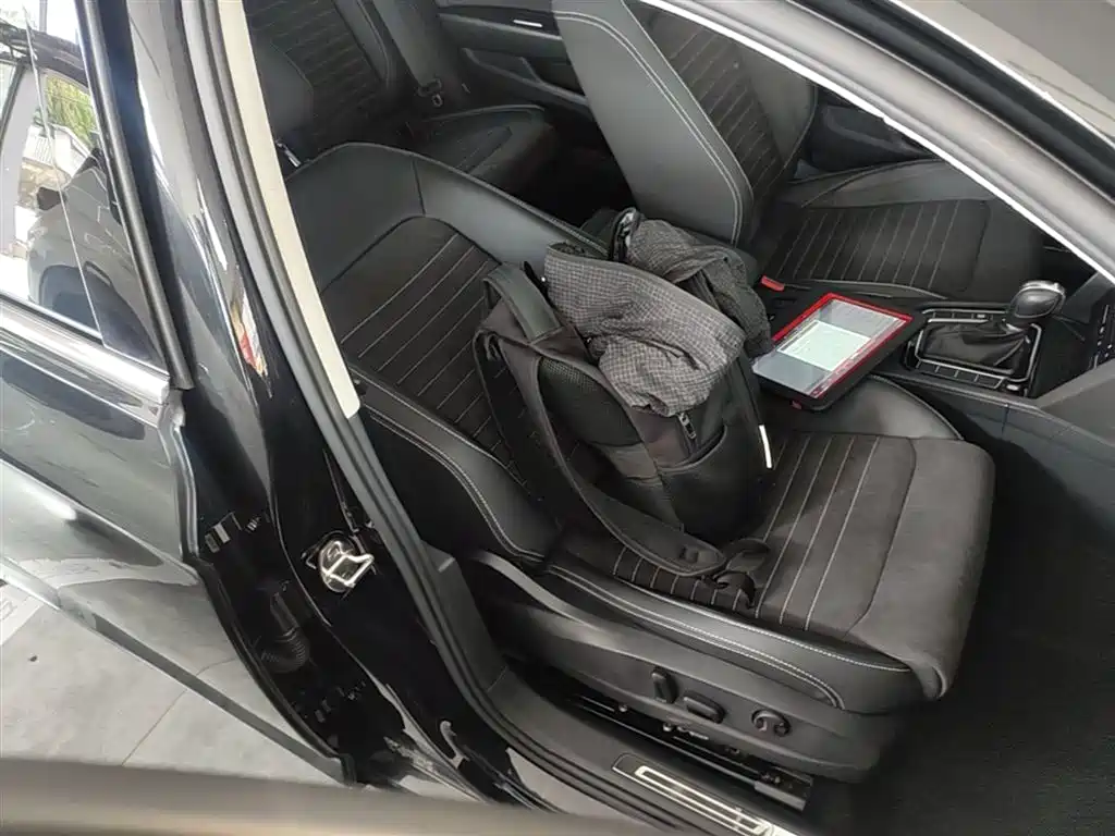 Volkswagen Magotan 2020 330TSI DSG Luxury фото 25