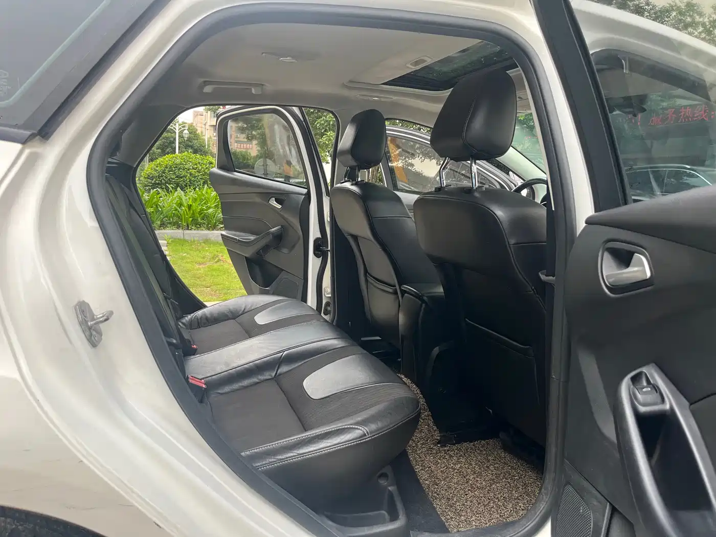 Ford Focus 2015 2015 Hatchback 1.6L Automatic Comfort