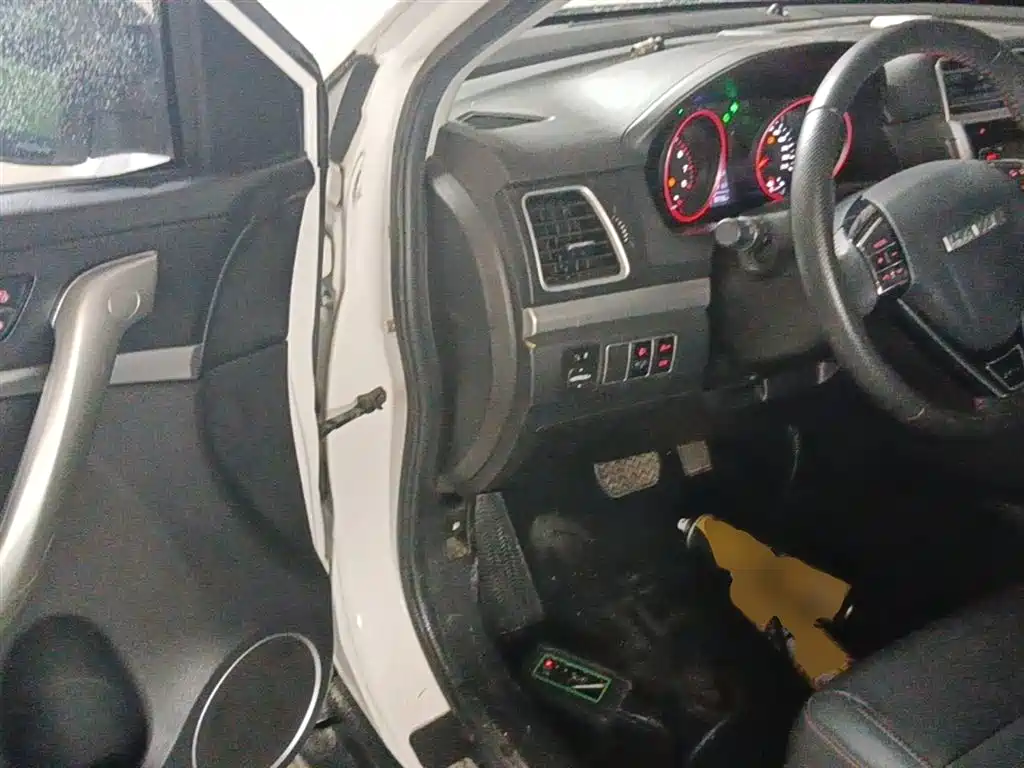 Haval M6 2017 1.5T Automatic 2WD Elite фото 16
