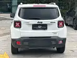 Photo 5 - Jeep Renegade