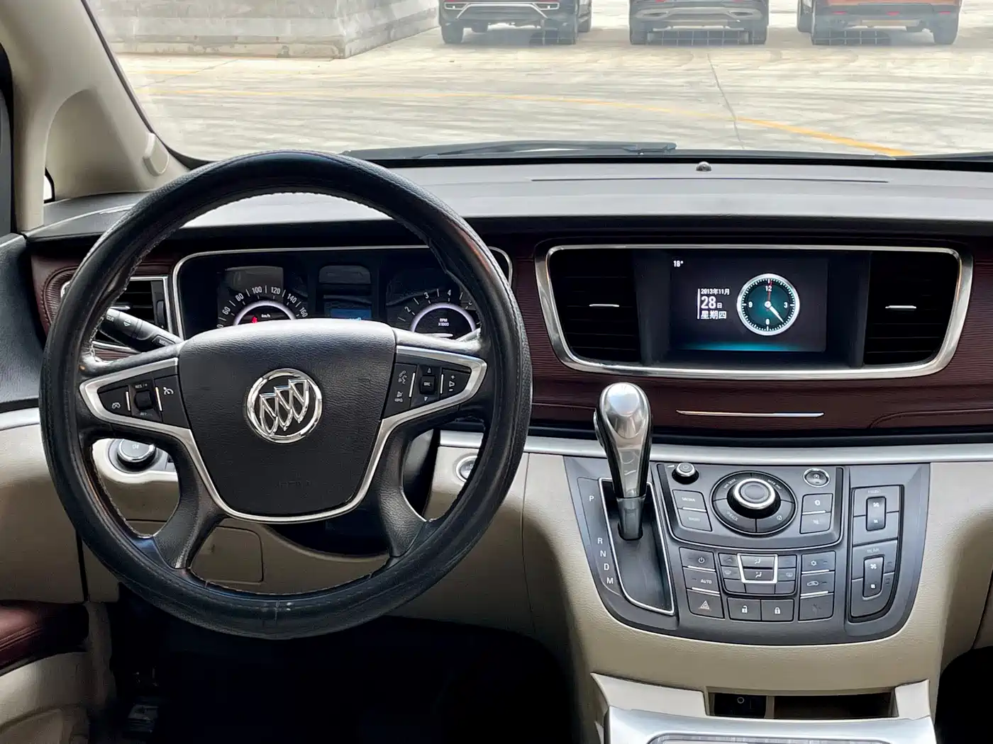 Buick GL8 2018 28T Luxury Model China VI фото 11