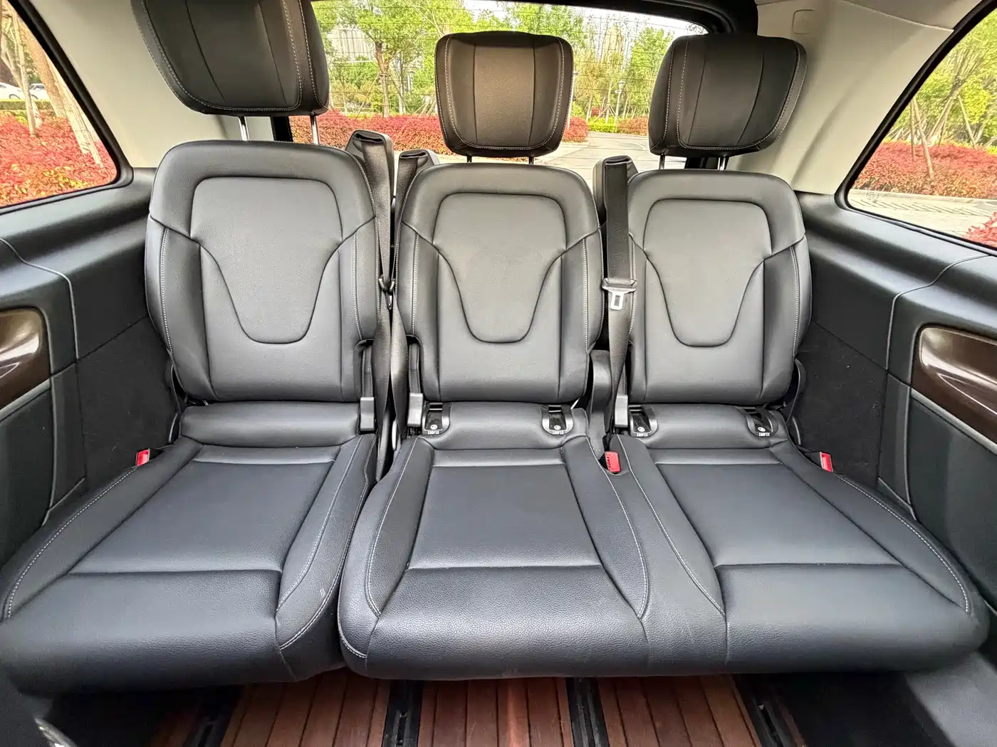 Mercedes-Benz V-Class 2021 V 260 L Long Wheelbase Premium Edition фото 20