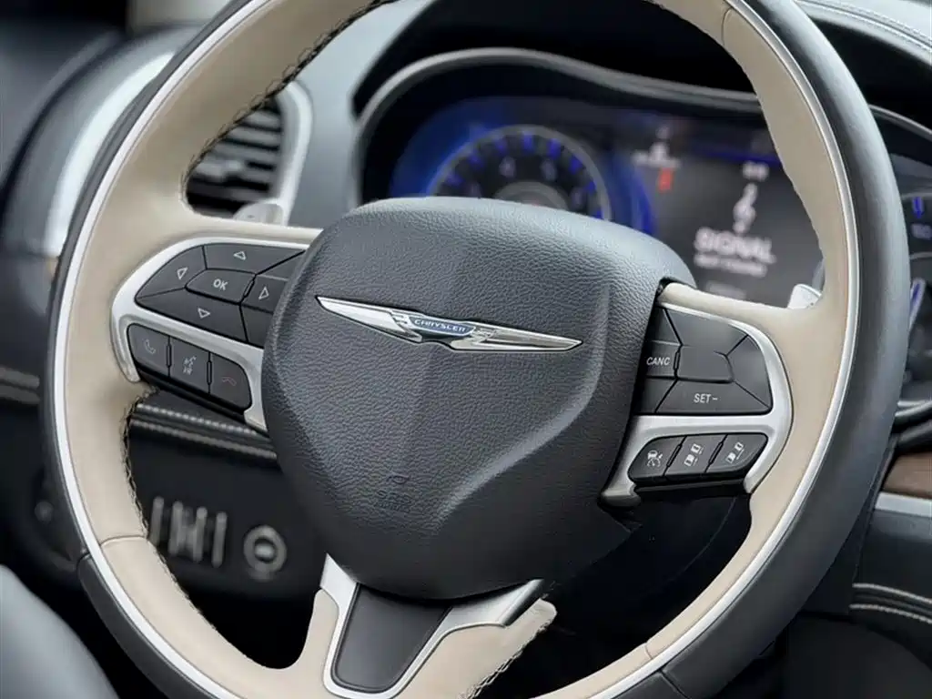 Chrysler 300C (Import) 2016 2016 3.0L Beyond Edition