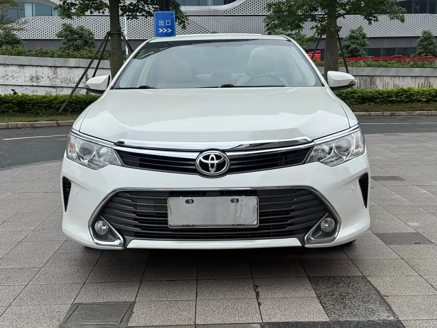 Toyota Camry 2015 2.0G Leading Edition фото 2