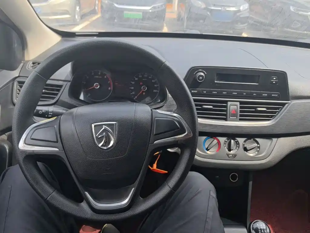Baojun 310 2017 2016 1.2L Manual Comfort Model