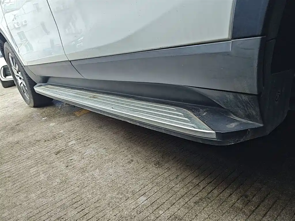 SAIC Maxus D90 2017 2017 2.0T Automatic 2WD Uranus